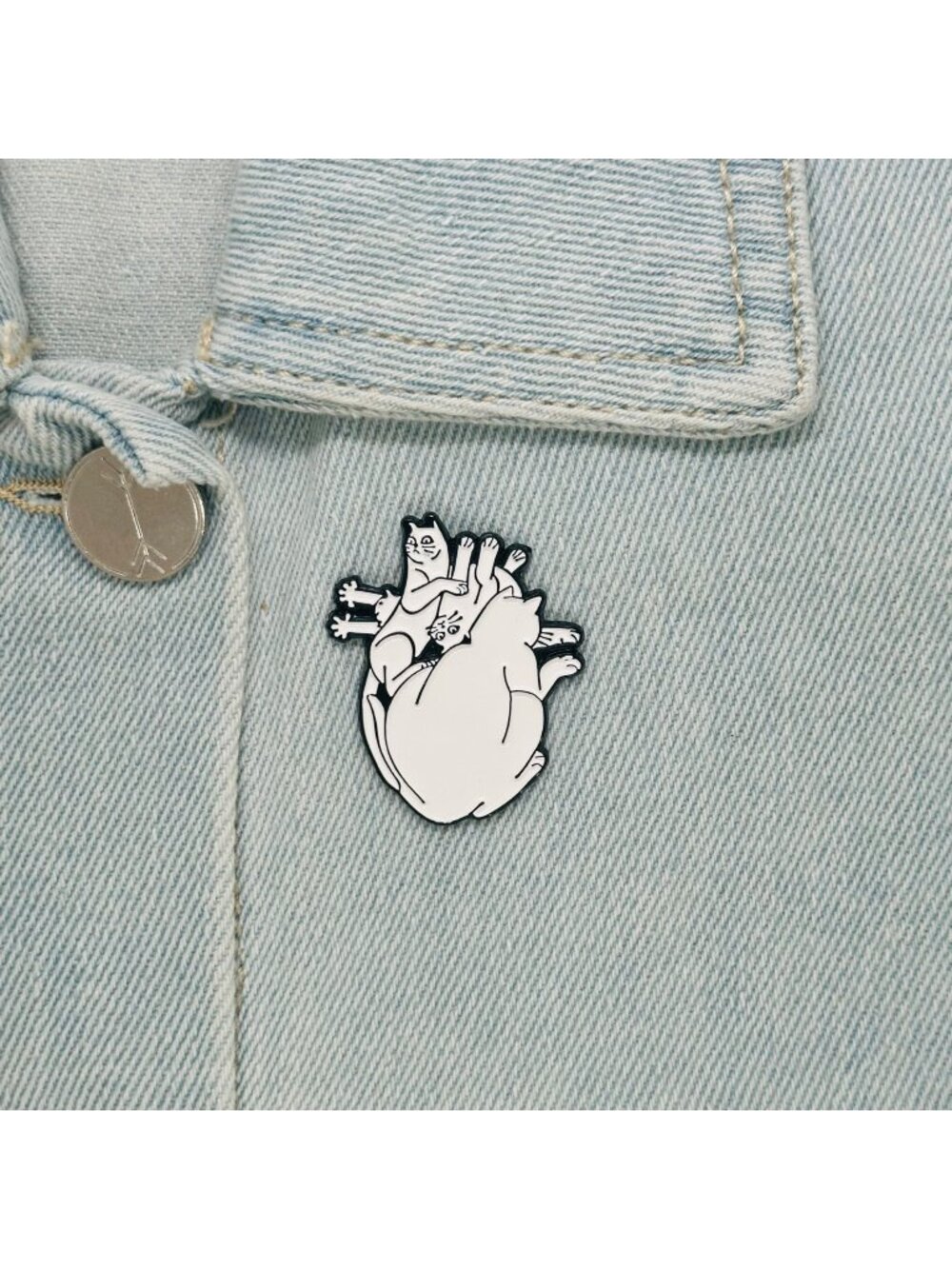 ⭐Cat Pins Enamel Lapel Dark Punk White Black Lover Cat Heart Animals Broch Punk